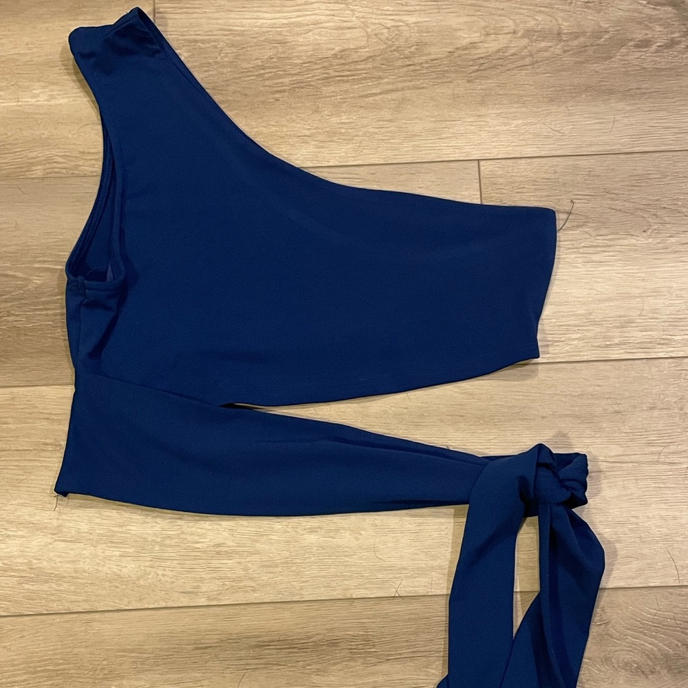 SHEIN Blue One Shoulder Top with cross waist tie woman’s large